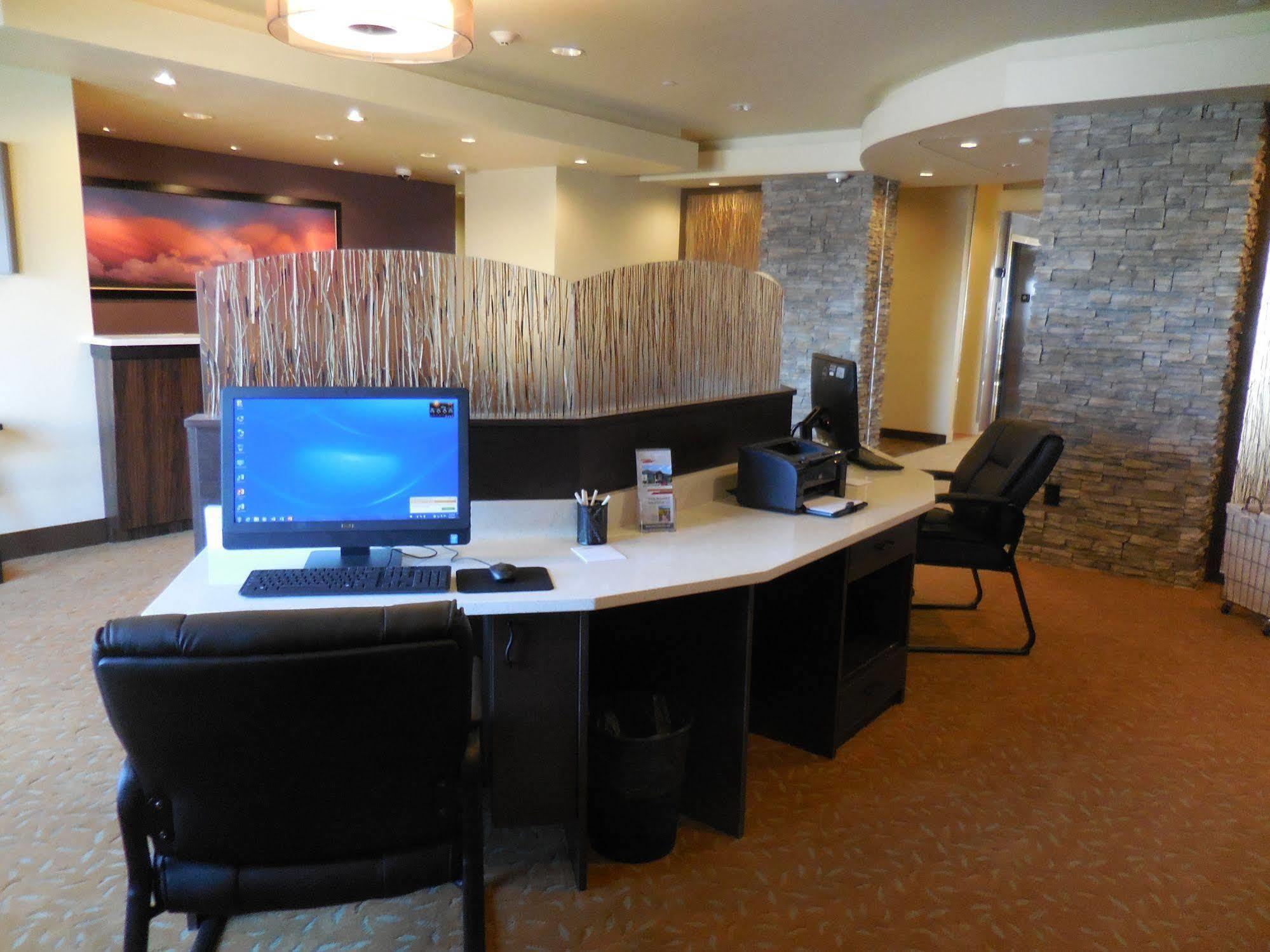 Ledgestone Hotel Vernal Exterior photo